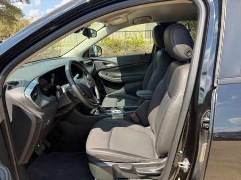 Used 2025 Buick Encore GX Preferred FWD image 23