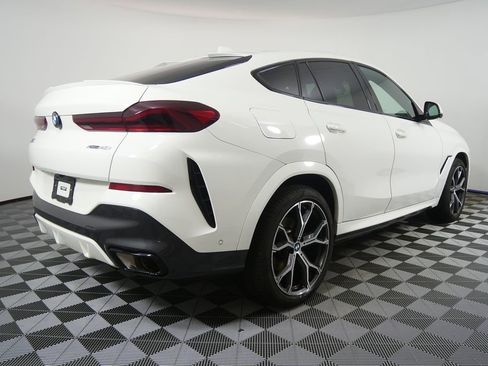 Certified 2023 BMW X6 xDrive40i w/ Executive Package image 3