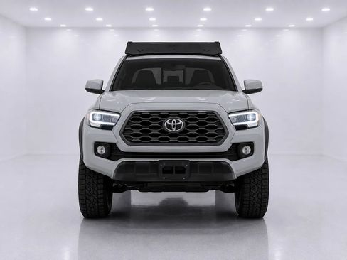 Used 2020 Toyota Tacoma TRD Off-Road AWD/4WD image 8