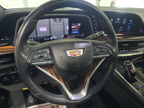 Used 2021 Cadillac Escalade Premium Luxury image 11