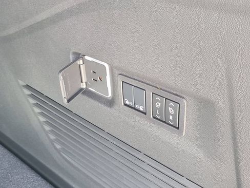 New 2026 Chevrolet Suburban LT w/ Comfort Package RWD image 10