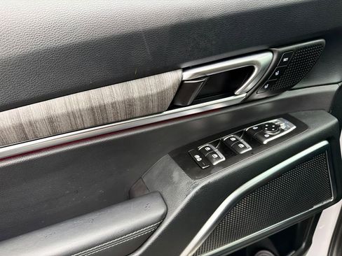 Used 2025 Kia Telluride SX Prestige image 35