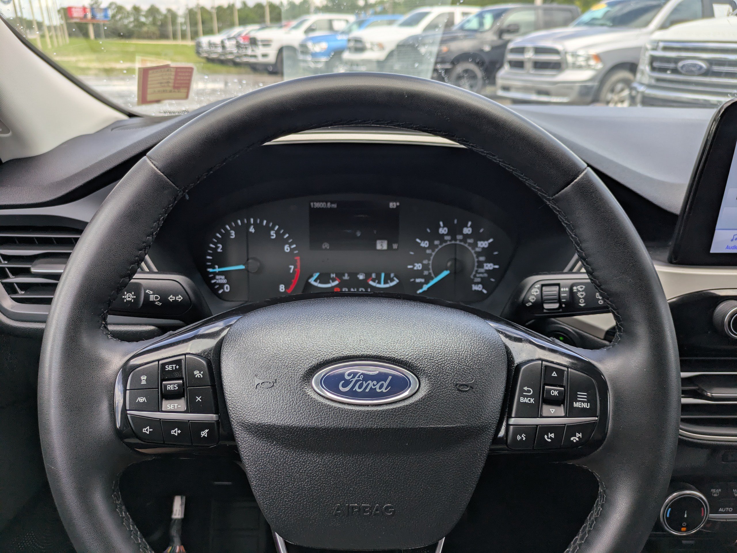 Used 2022 Ford Escape SE w/ SE Sport Appearance Package FWD image 23