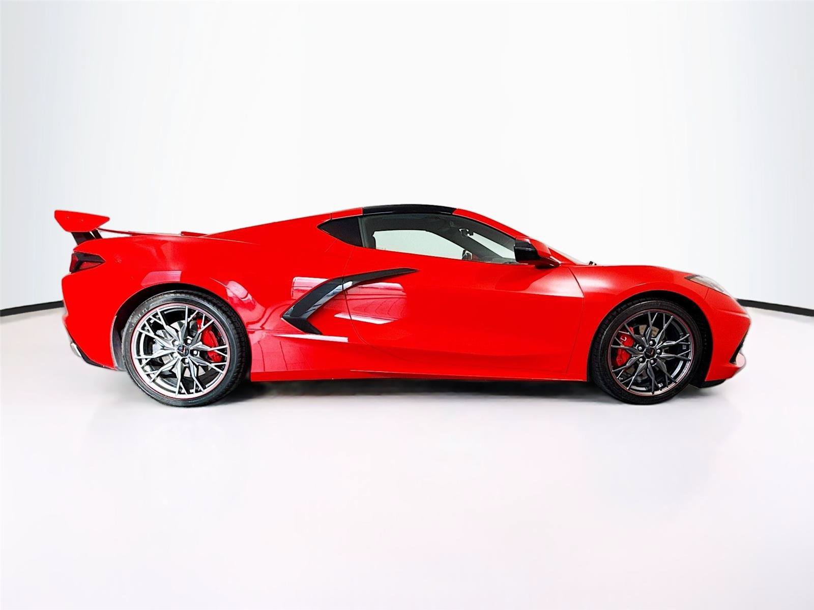 Used 2023 Chevrolet Corvette Stingray Coupe w/ 1LT RWD image 28