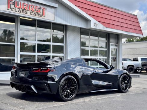 Used 2023 Chevrolet Corvette Z06 w/ Stealth Interior Trim Package image 6