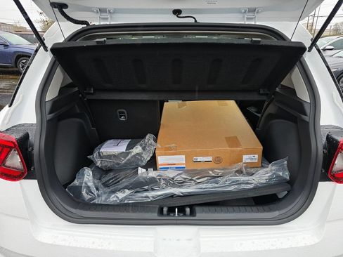 Used 2026 Hyundai Venue SEL FWD image 12
