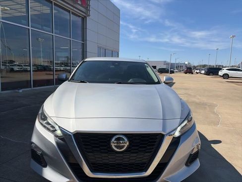 Used 2022 Nissan Altima 2.5 SV image 6
