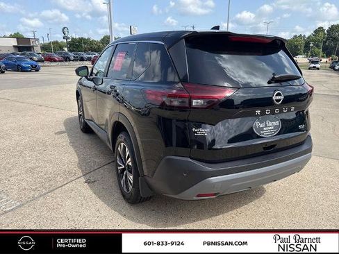 Certified 2023 Nissan Rogue SV FWD image 7