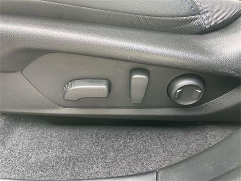 Used 2025 Subaru Forester Premium w/ Convenience Package #1 image 16