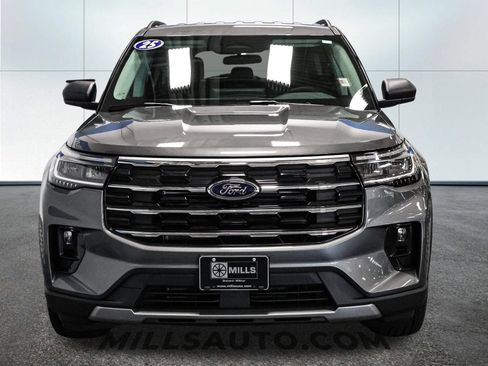 Used 2025 Ford Explorer Active w/ Active Comfort Package AWD/4WD image 12