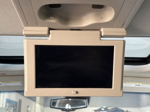 Used 2019 GMC Yukon XL Denali w/ Open Road Package image 19