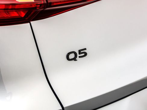 New 2025 Audi Q5 Premium image 9