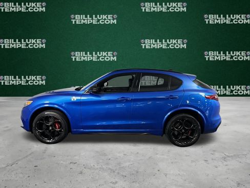 Used 2023 Alfa Romeo Stelvio Quadrifoglio image 11