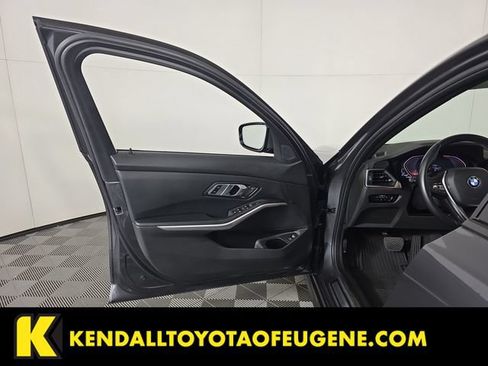 Used 2022 BMW 330i Sedan RWD image 20