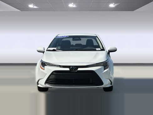 Used 2024 Toyota Corolla LE FWD image 6