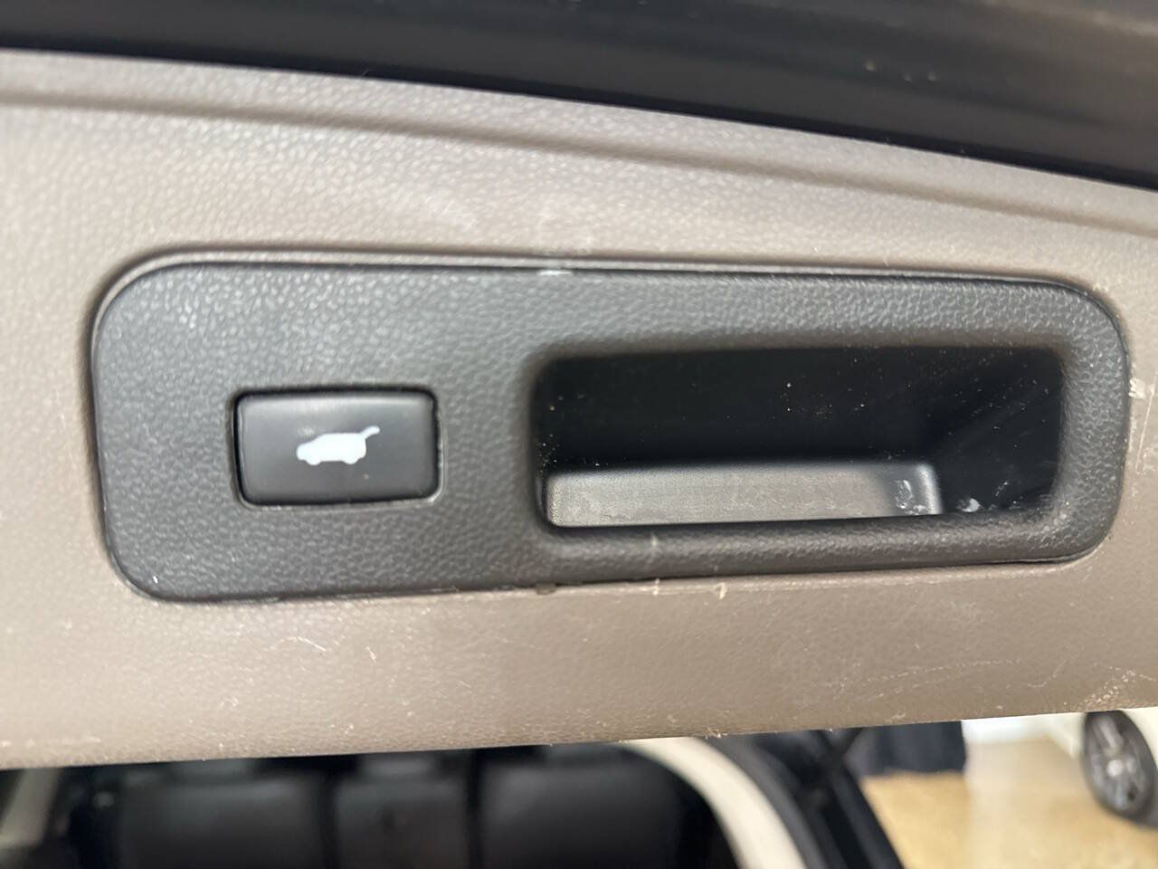 Used 2013 Honda Odyssey Touring Elite image 29