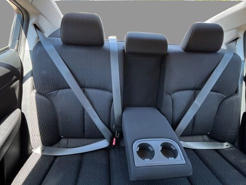 Used 2012 Subaru Legacy 2.5i Premium w/ All-Weather Pkg + Moonroof AWD/4WD image 13
