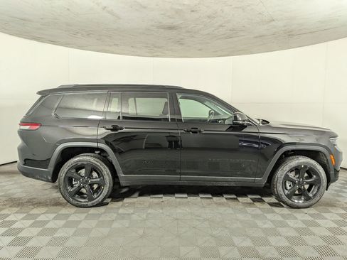 New 2025 Jeep Grand Cherokee L Altitude image 6