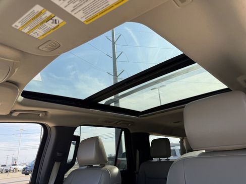 Used 2021 Ford Expedition Max XLT image 26