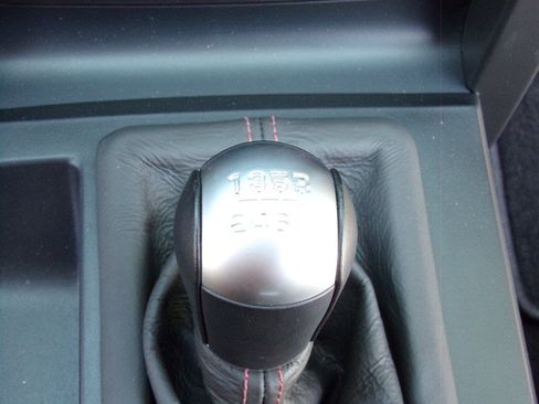 Used 2007 Ford Mustang Shelby GT500 RWD image 24