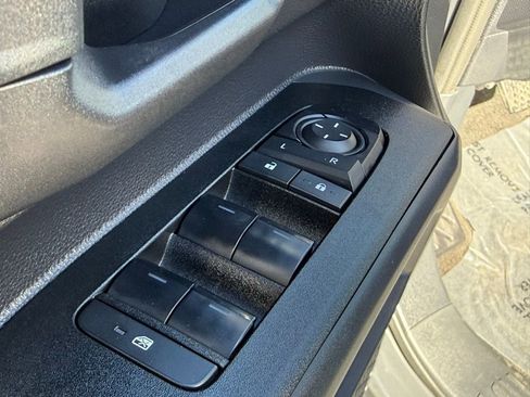 Used 2025 Toyota 4Runner SR5 image 17