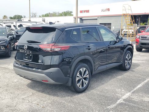 Certified 2023 Nissan Rogue SV FWD image 4