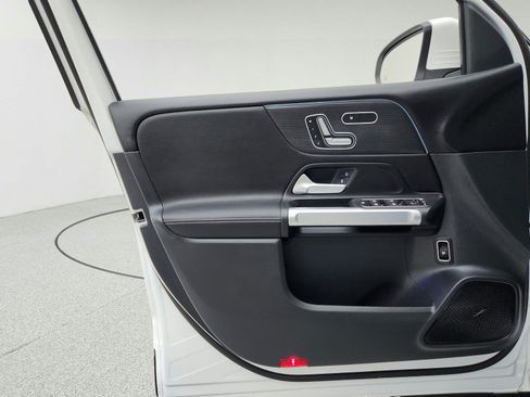 Certified 2026 Mercedes-Benz GLB 250 image 24