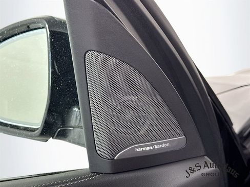 Used 2025 BMW X5 xDrive40i w/ M Sport Package image 25