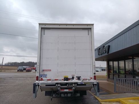 Used 2023 Chevrolet Low Cab Forward 5500XD image 4