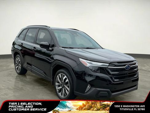 Used 2025 Subaru Forester Touring w/ Popular Package - Touring AWD/4WD image 11