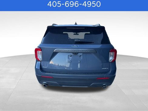 Used 2021 Ford Explorer XLT w/ Equipment Group 202A image 8