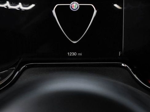 Used 2024 Alfa Romeo Tonale Ti w/ Premium Interior Package image 26