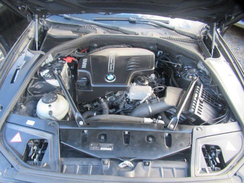 Used 2013 BMW 528i xDrive Sedan image 12