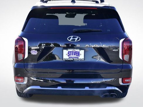 Used 2022 Hyundai Palisade Calligraphy w/ Winter Package image 10