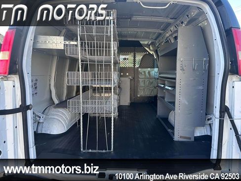 Used 2012 Chevrolet Express 2500 RWD image 9