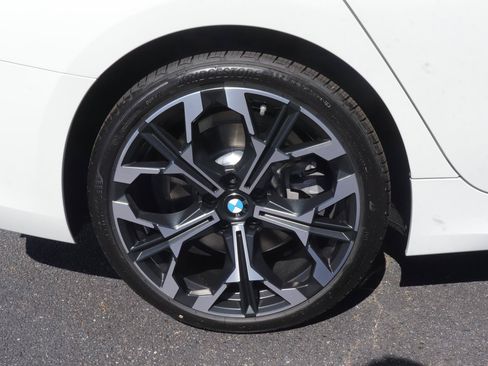 New 2026 BMW 330i Sedan w/ Premium Package RWD image 28