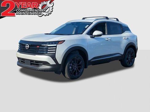 New 2025 Nissan Kicks SR image 1