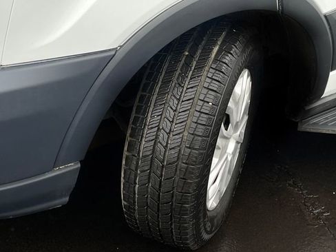 Used 2018 Ford Transit 350 XLT image 32