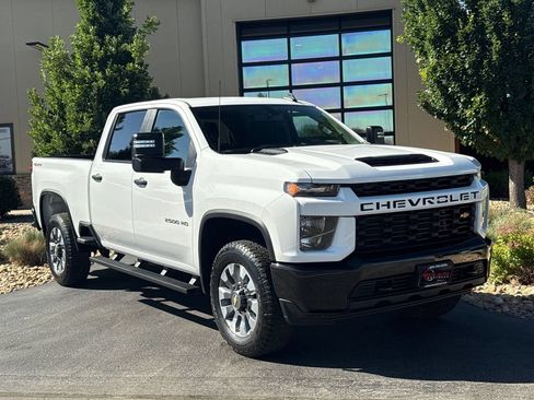Used 2022 Chevrolet Silverado 2500 Custom w/ Custom Value Package AWD/4WD image 39
