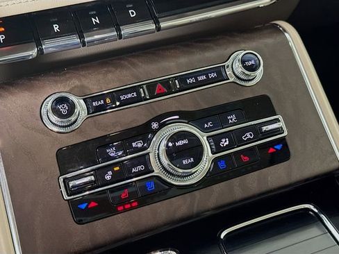 Certified 2022 Lincoln Aviator Reserve w/ Elements Package Plus image 19