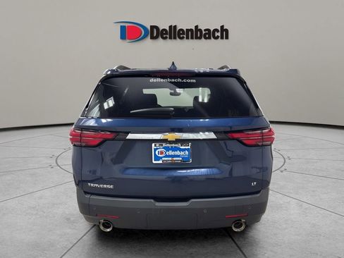 Used 2023 Chevrolet Traverse LT w/ Rear Camera Mirror Package image 4