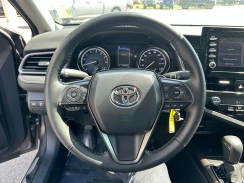 Used 2024 Toyota Camry SE FWD image 12