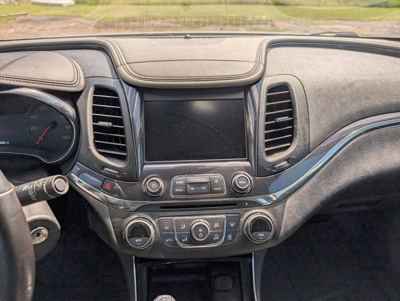Used 2014 Chevrolet Impala LT FWD image 35