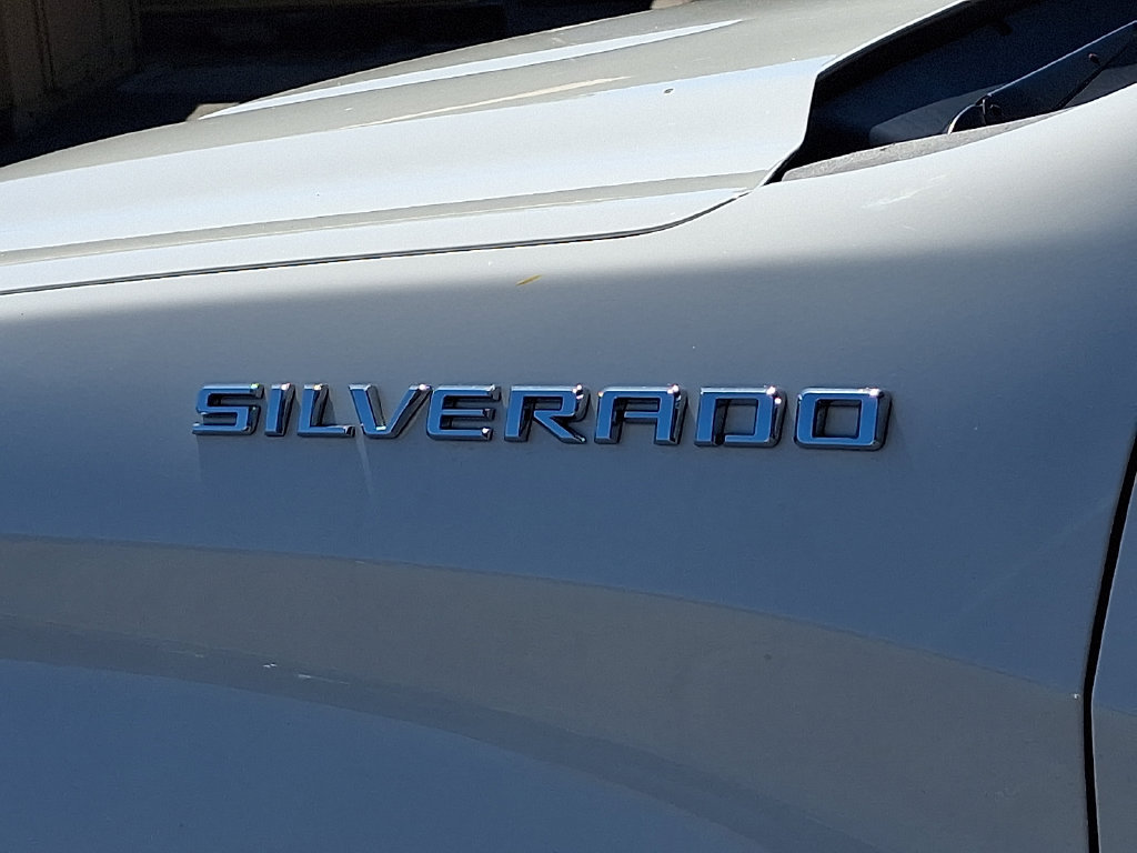 Used 2022 Chevrolet Silverado 1500 LT RWD image 6