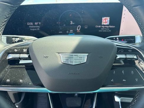Certified 2024 Cadillac Lyriq Tech AWD/4WD image 10