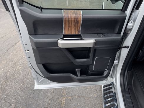 Used 2018 Ford F150 Lariat AWD/4WD image 33