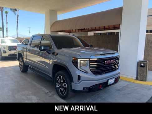 Used 2024 GMC Sierra 1500 AT4 w/ AT4 Premium Package AWD/4WD image 3