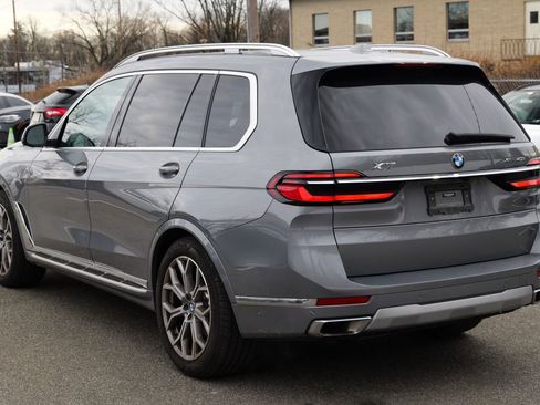 Used 2023 BMW X7 xDrive40i w/ Premium Package image 5