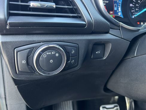 Used 2018 Ford Fusion Titanium image 21