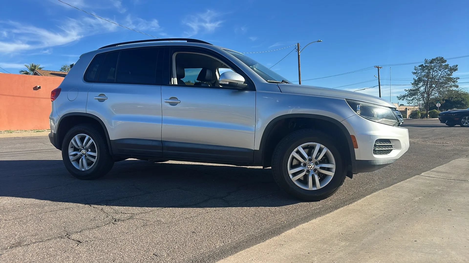 Used 2017 Volkswagen Tiguan S FWD image 19